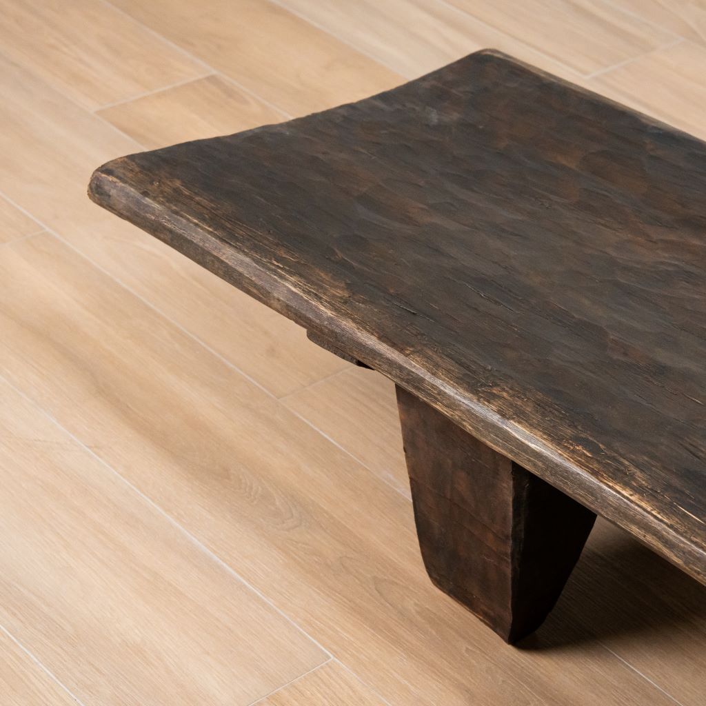 NAGA TABLE