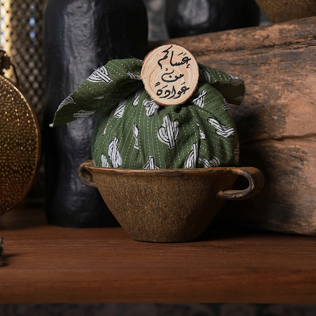 Aluminium antique bowl